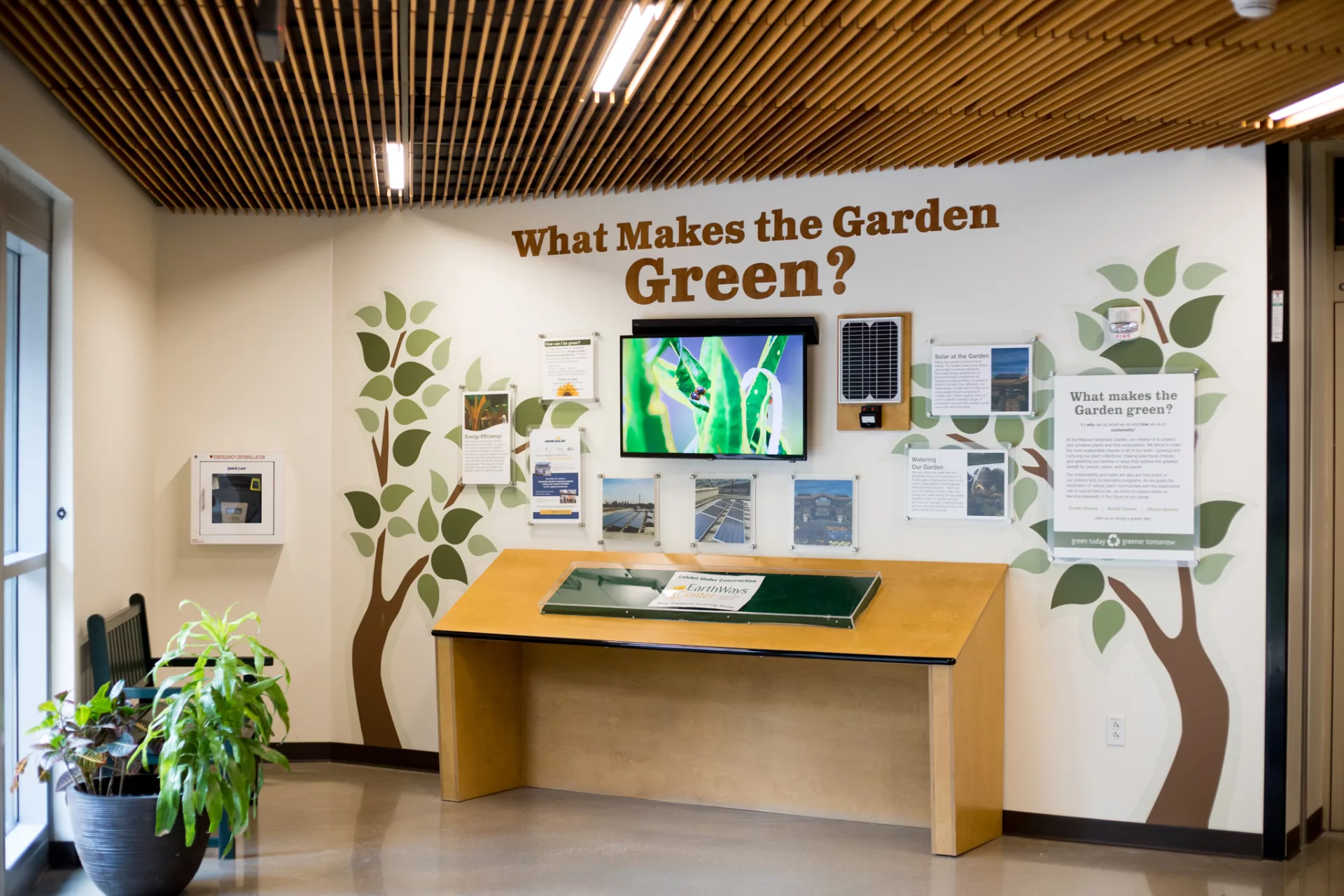 Interpretive learning exhibit at the Missouri botanical garden