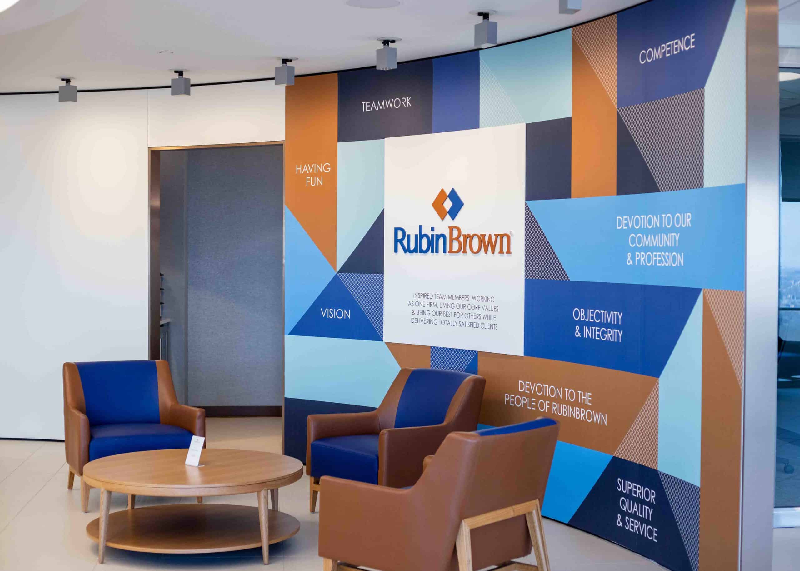 Rubin Brown office decoration curved wall with vinyl covering and dimensional wall logo