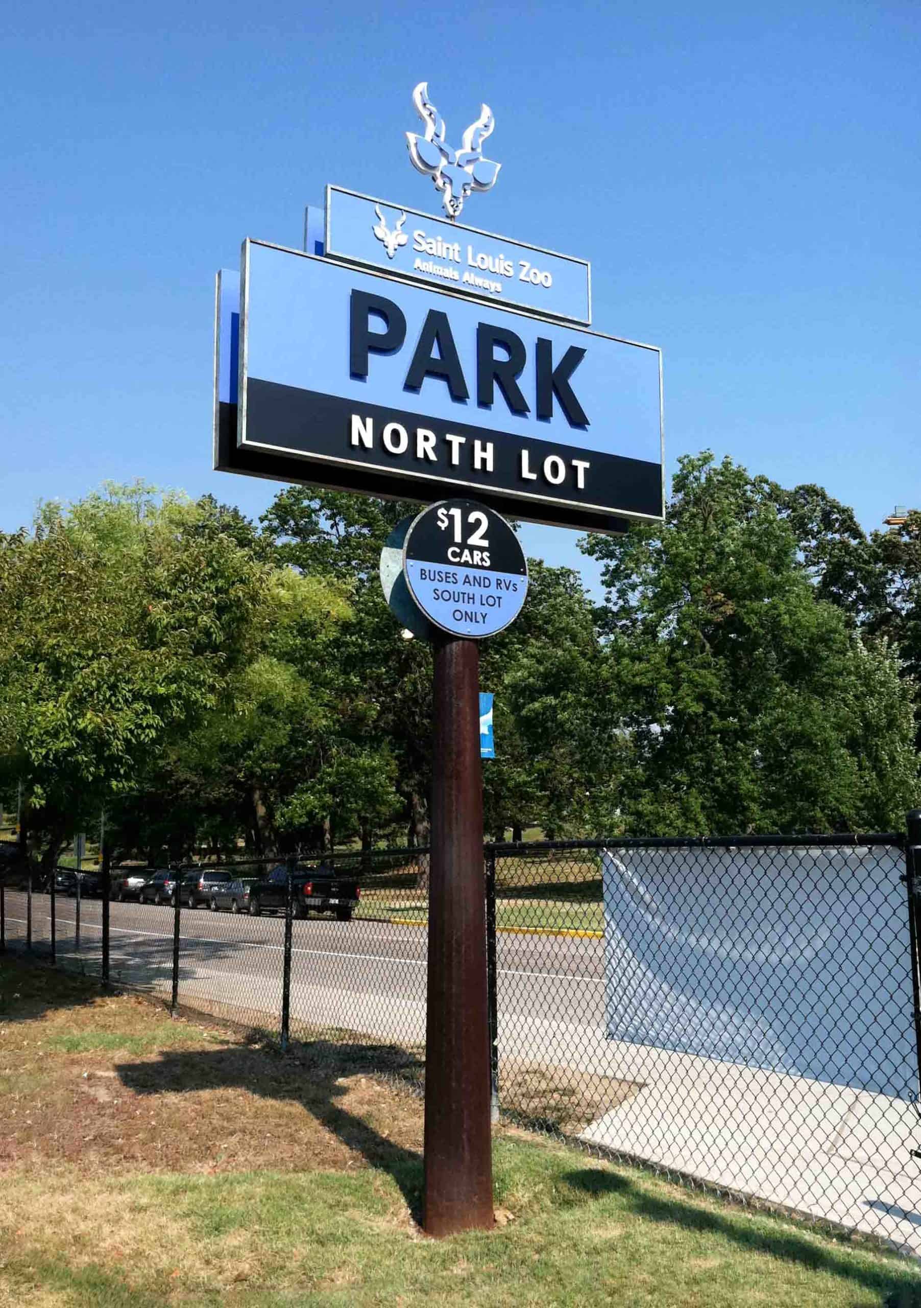 Parking lot pole sign for city zoo